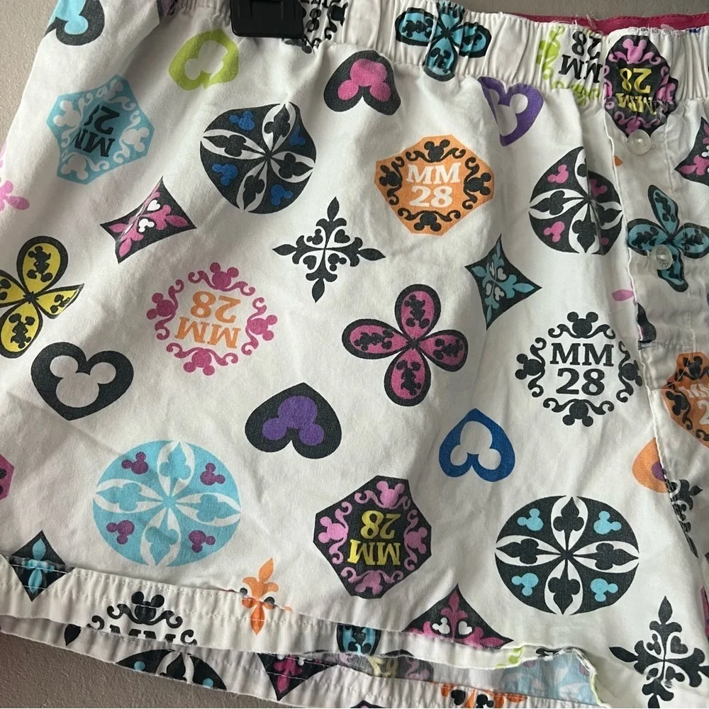 Disney Parks White Boxer Sleep Shorts Size Large